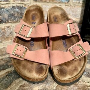 Size 36 5.5 Birkenstocks in Old Rose mauve pink with gold buckles soft footbed
